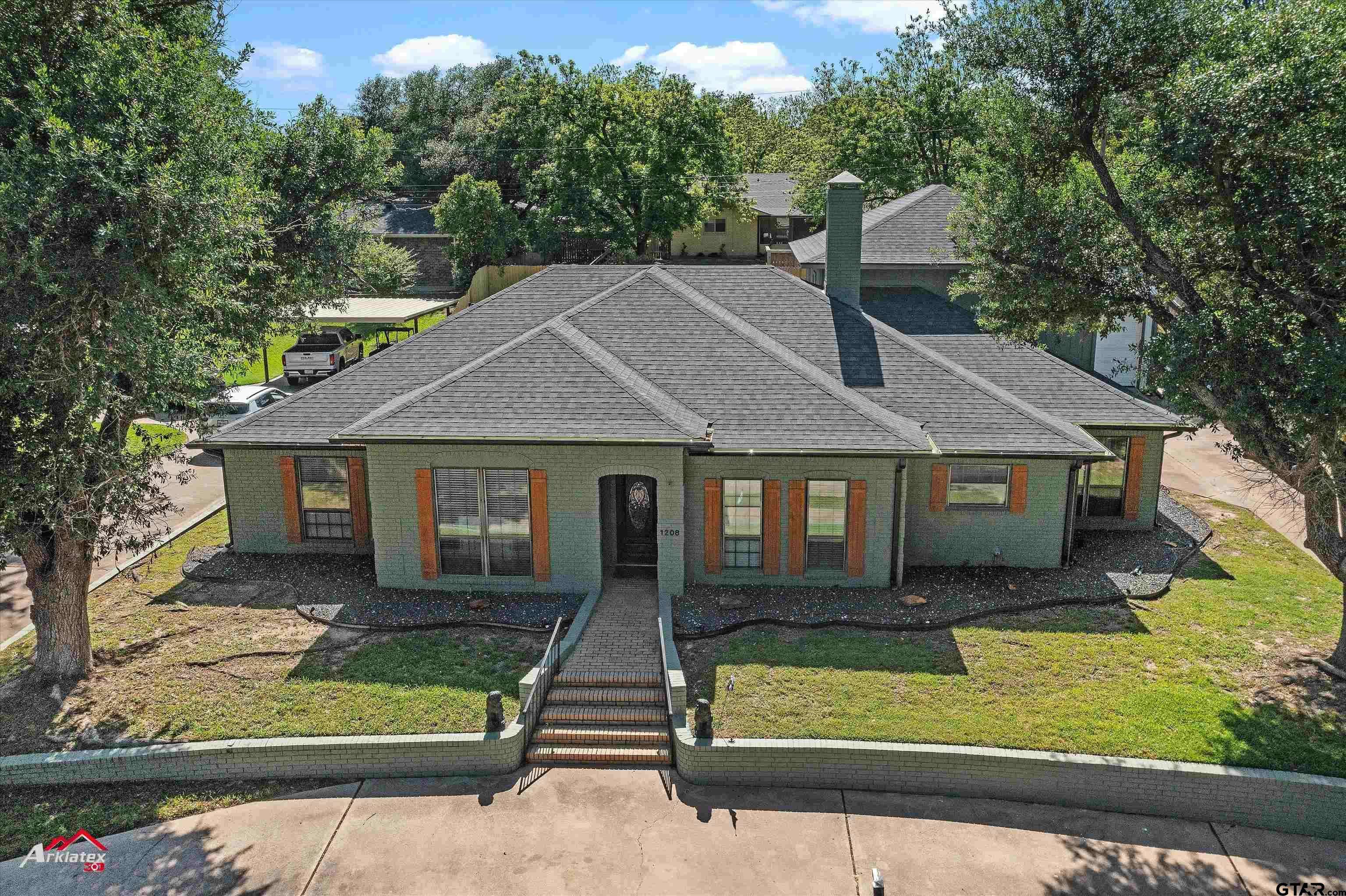 Henderson, TX 75654,1208 Wesrwood
