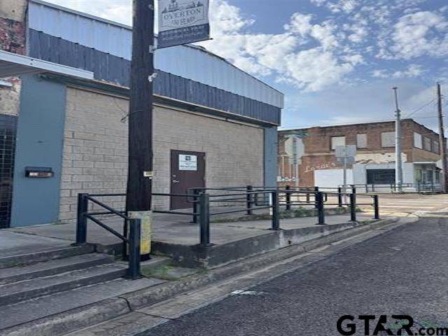 Overton, TX 75684,102 N Commerce