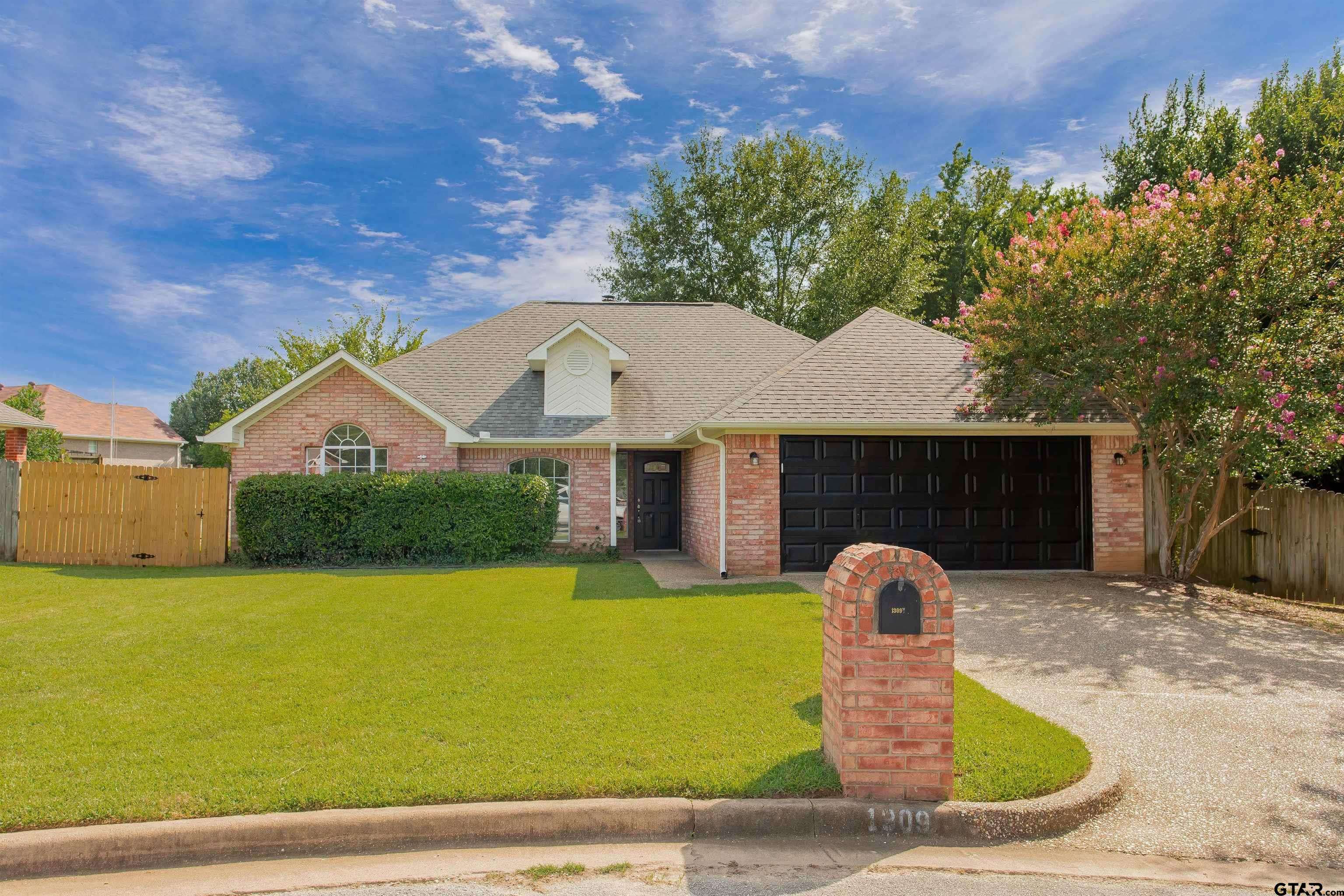 Lindale, TX 75771,1309 Lakeside Ct.