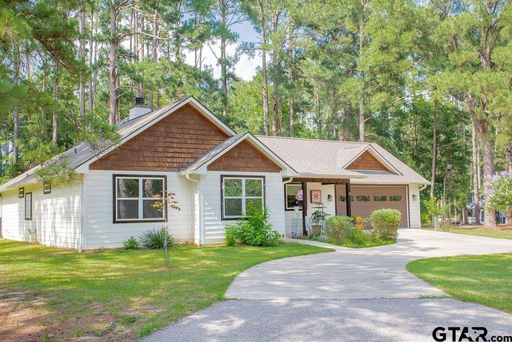Holly Lake Ranch, TX 75765,711 N Green Meadow Trail
