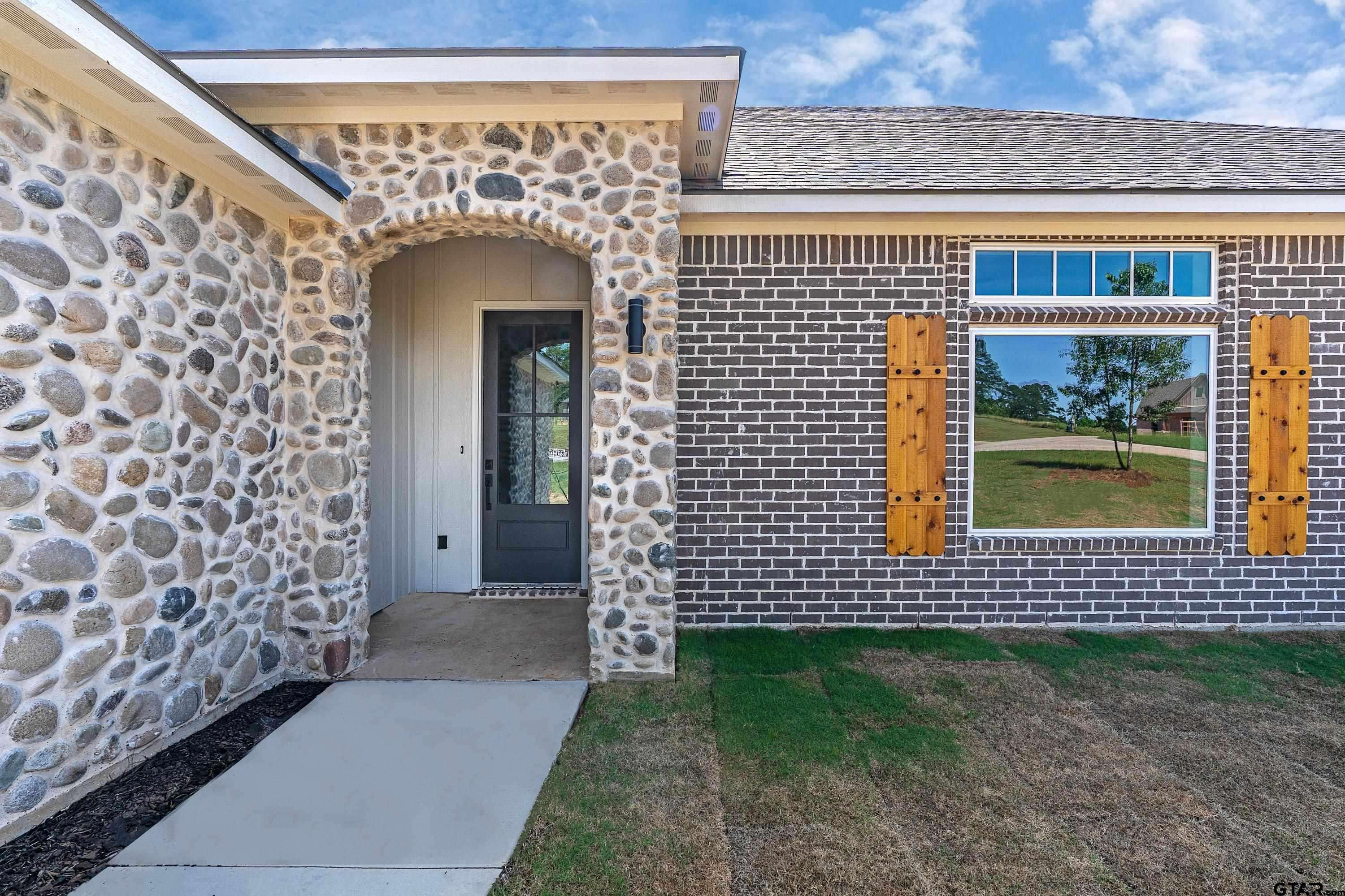 Henderson, TX 75654,125 CR 387D