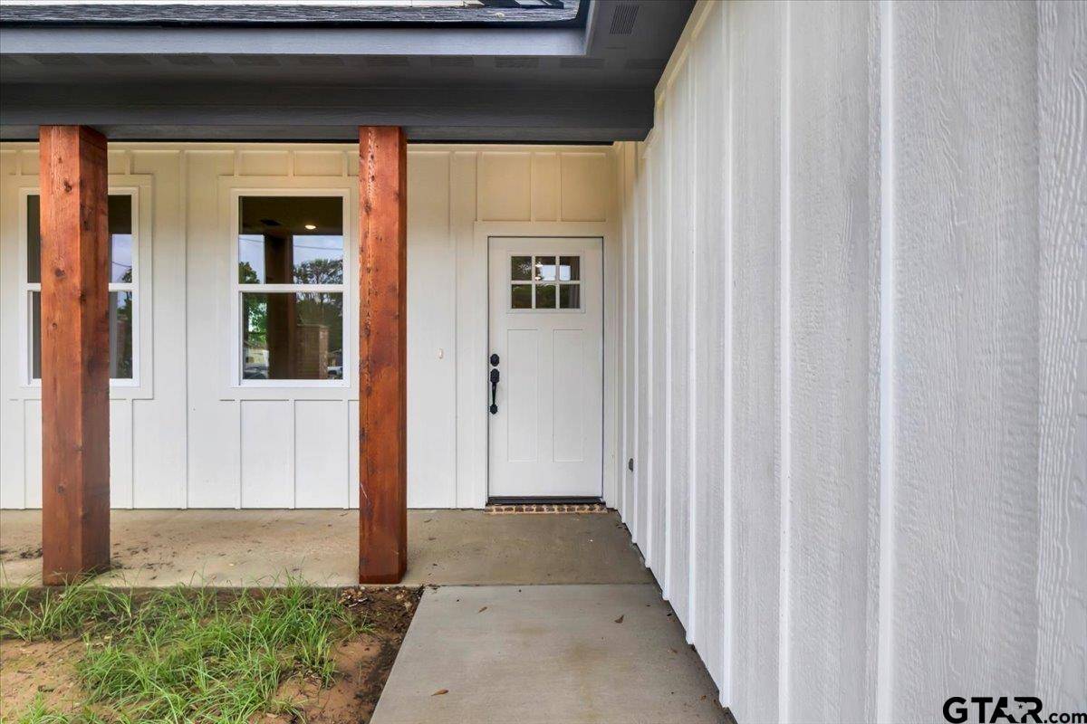 Whitehouse, TX 75791,1002 E Main St