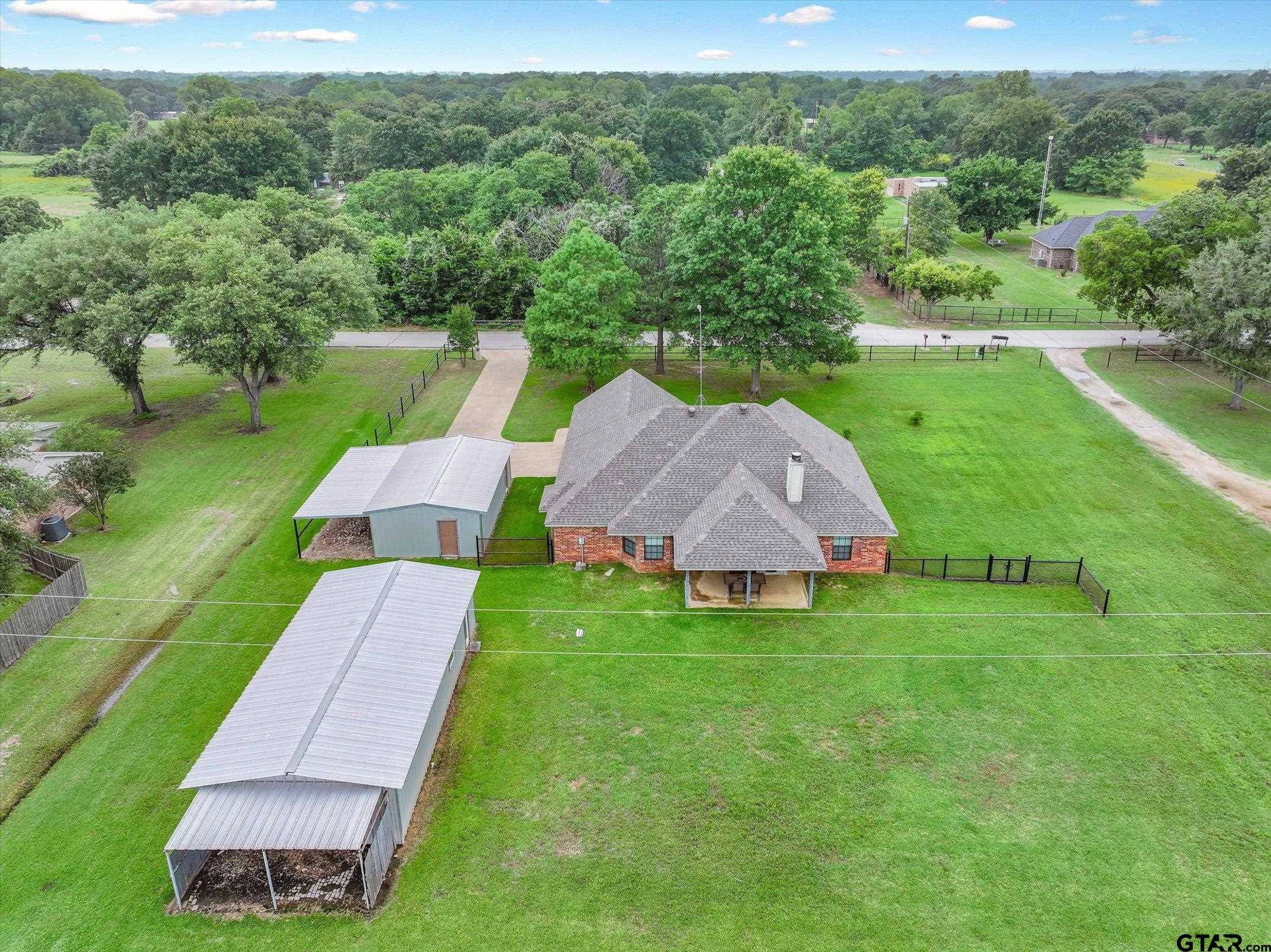 Crandall, TX 75114,835 Harlan Dr