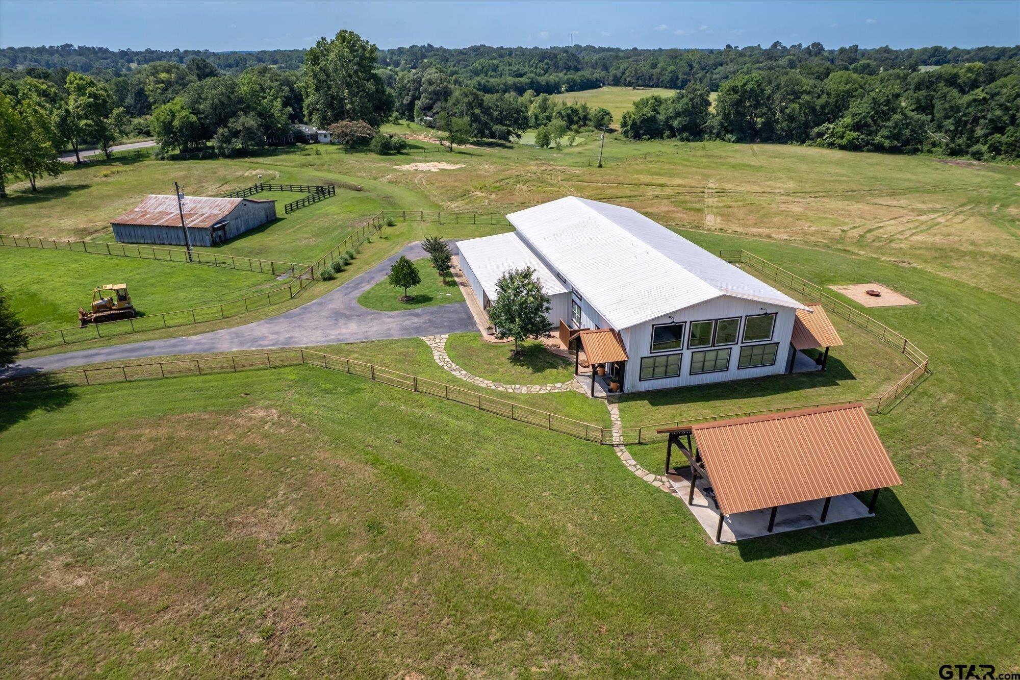 Grand Saline, TX 75140,131 VZ County Rd 1121