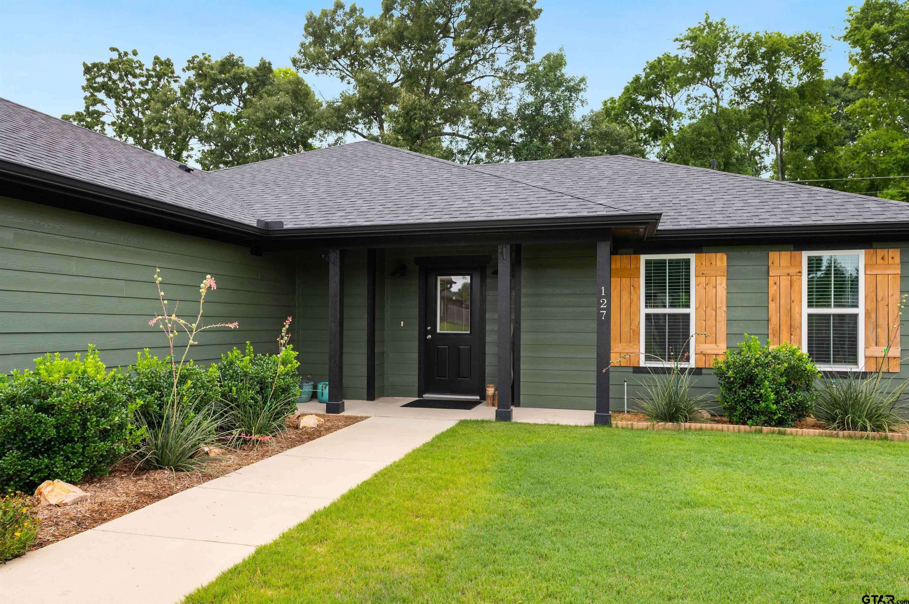 Mineola, TX 75773,127 Brenlind ln