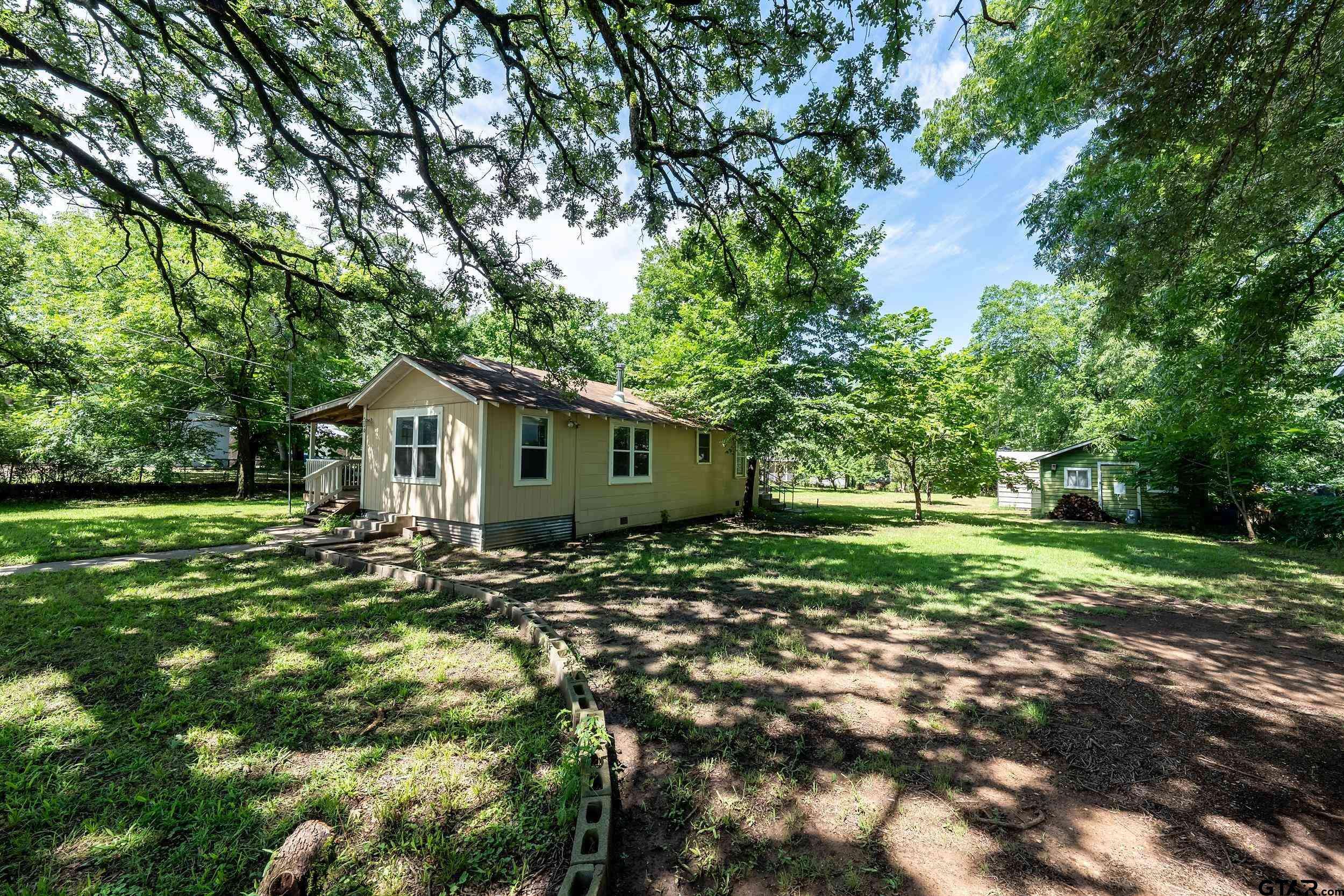 Mineola, TX 75773,700 S Pacific