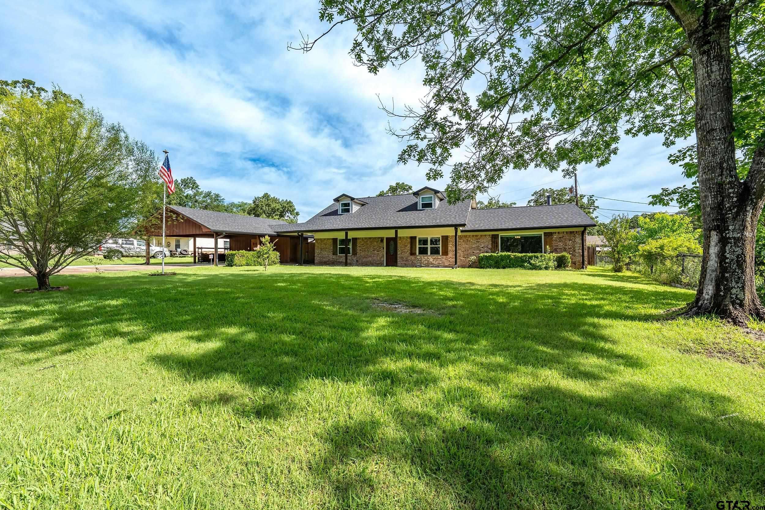 Chandler, TX 75758,21361 Dean Lane