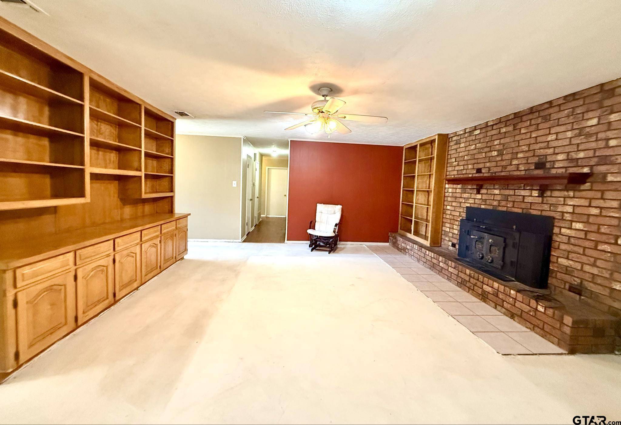 Mineola, TX 75773,218 Sue Lane