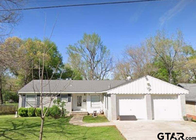 Palestine, TX 75801,1107 E Brazos
