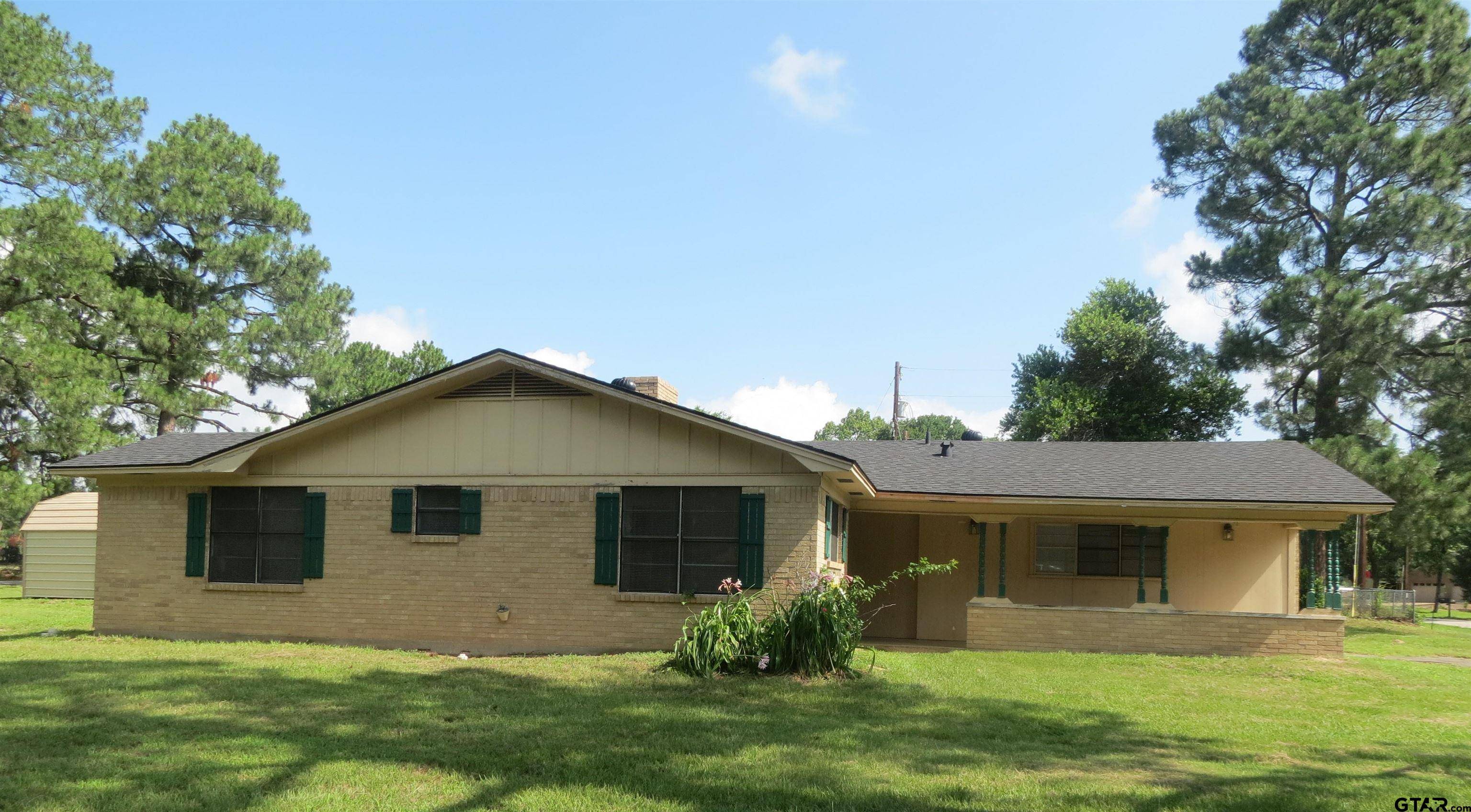 Mineola, TX 75773,113 CR 2434