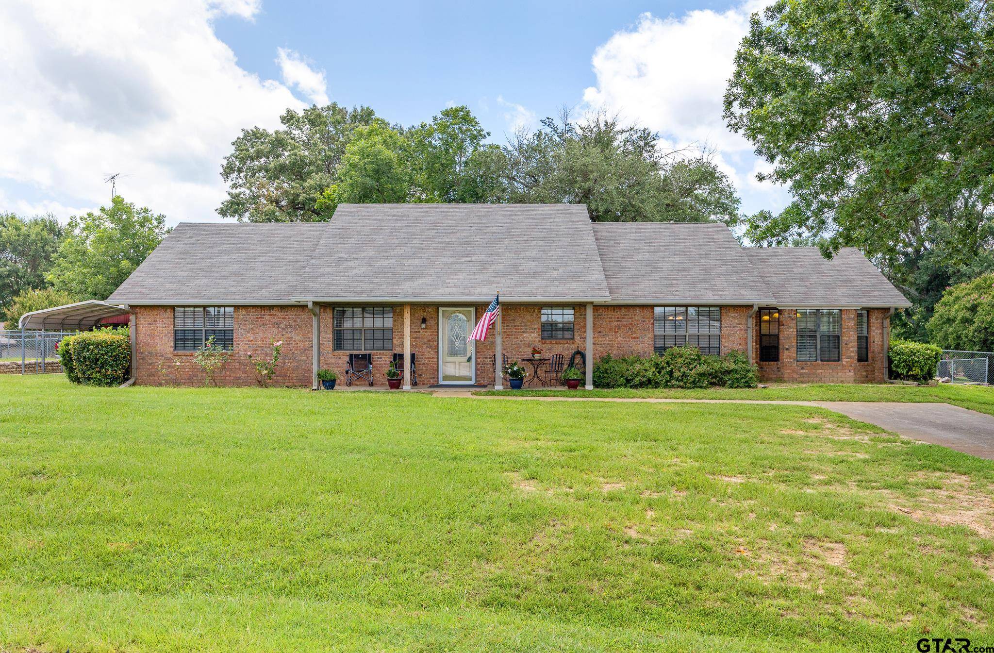 Frankston, TX 75763,104 W Perry St