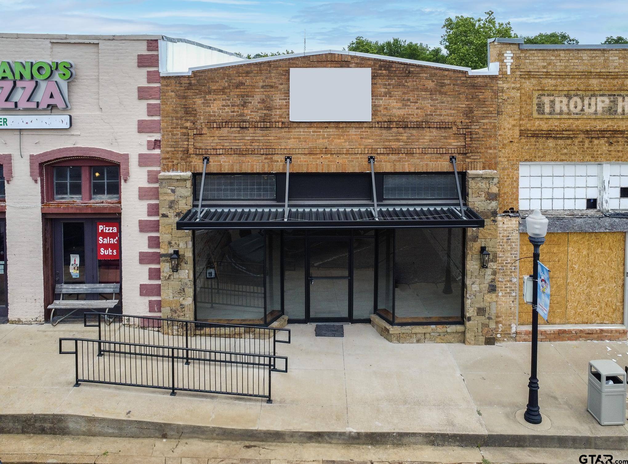 Troup, TX 75789,125 W Duval St