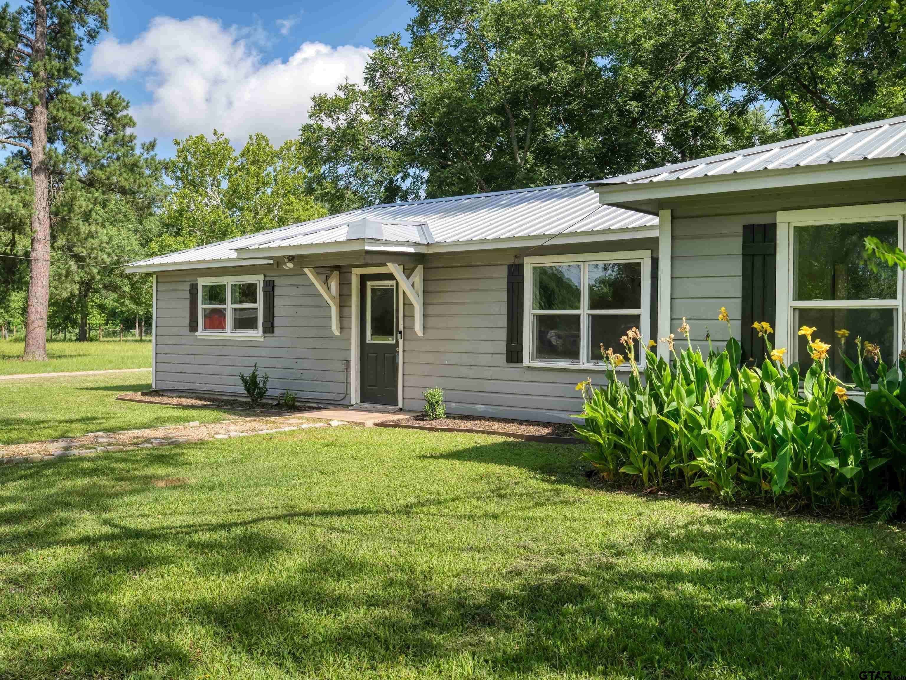 Troup, TX 75789,501 S Railroad