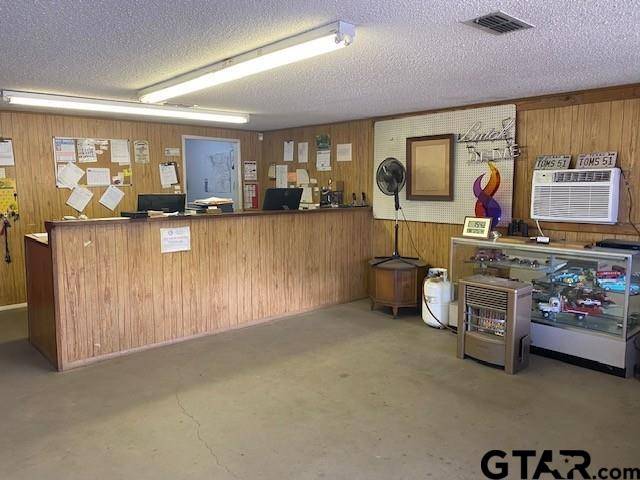 Poynor, TX 75782,15700 US Hwy 175