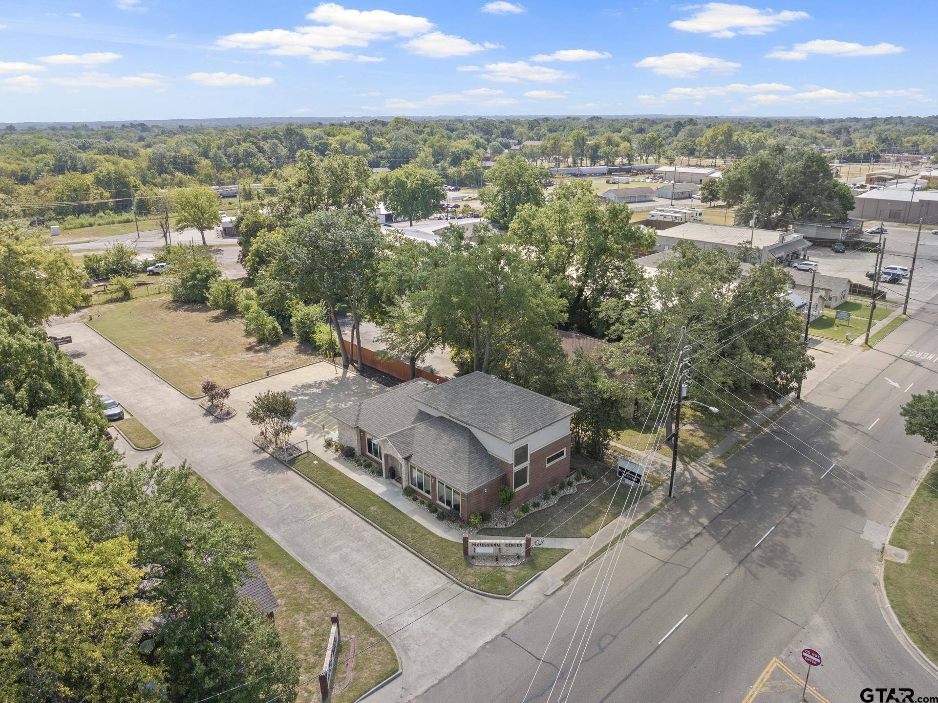 Mt Pleasant, TX 75455,802 North Jefferson
