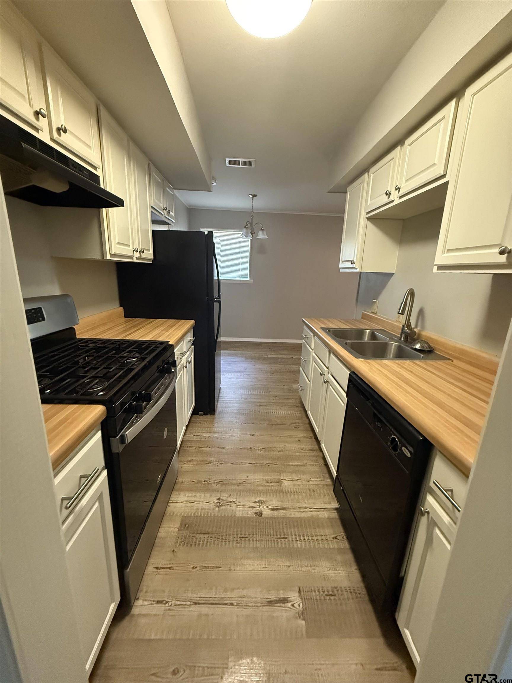 Tyler, TX 75708,782 Diane St