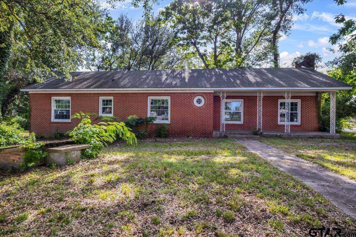 Overton, TX 75684,102 FRONT ST