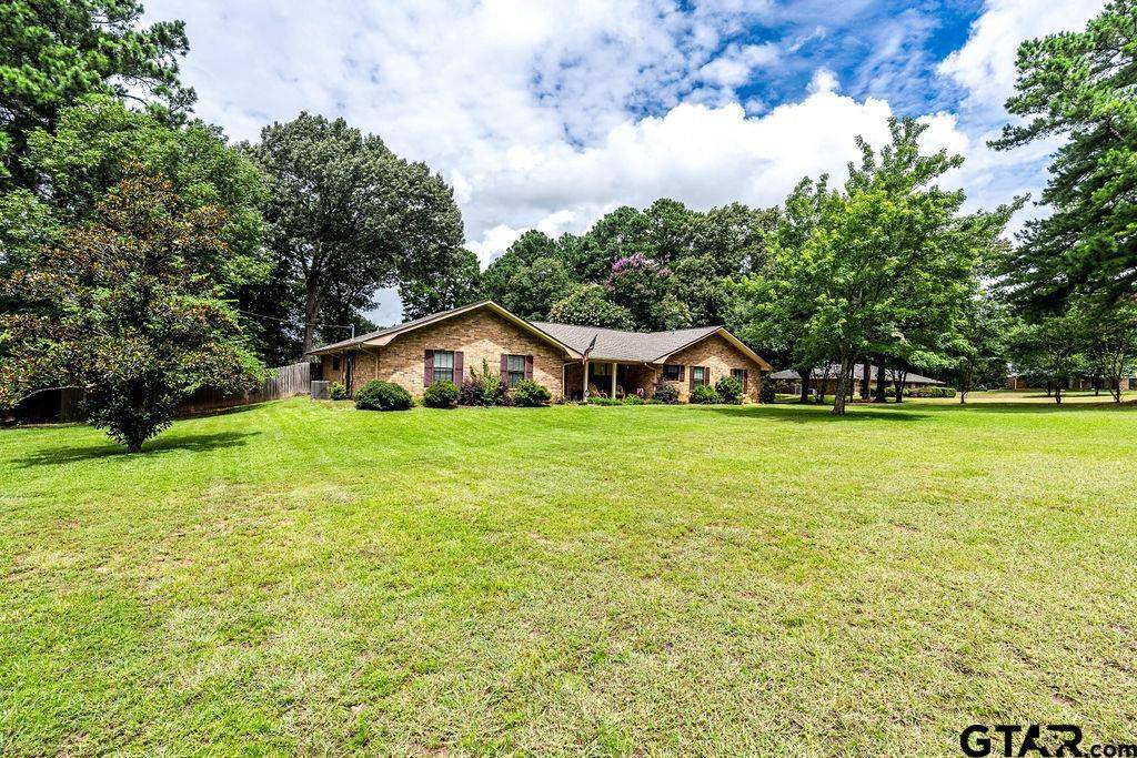 Palestine, TX 75803,2707 Bentwood Dr