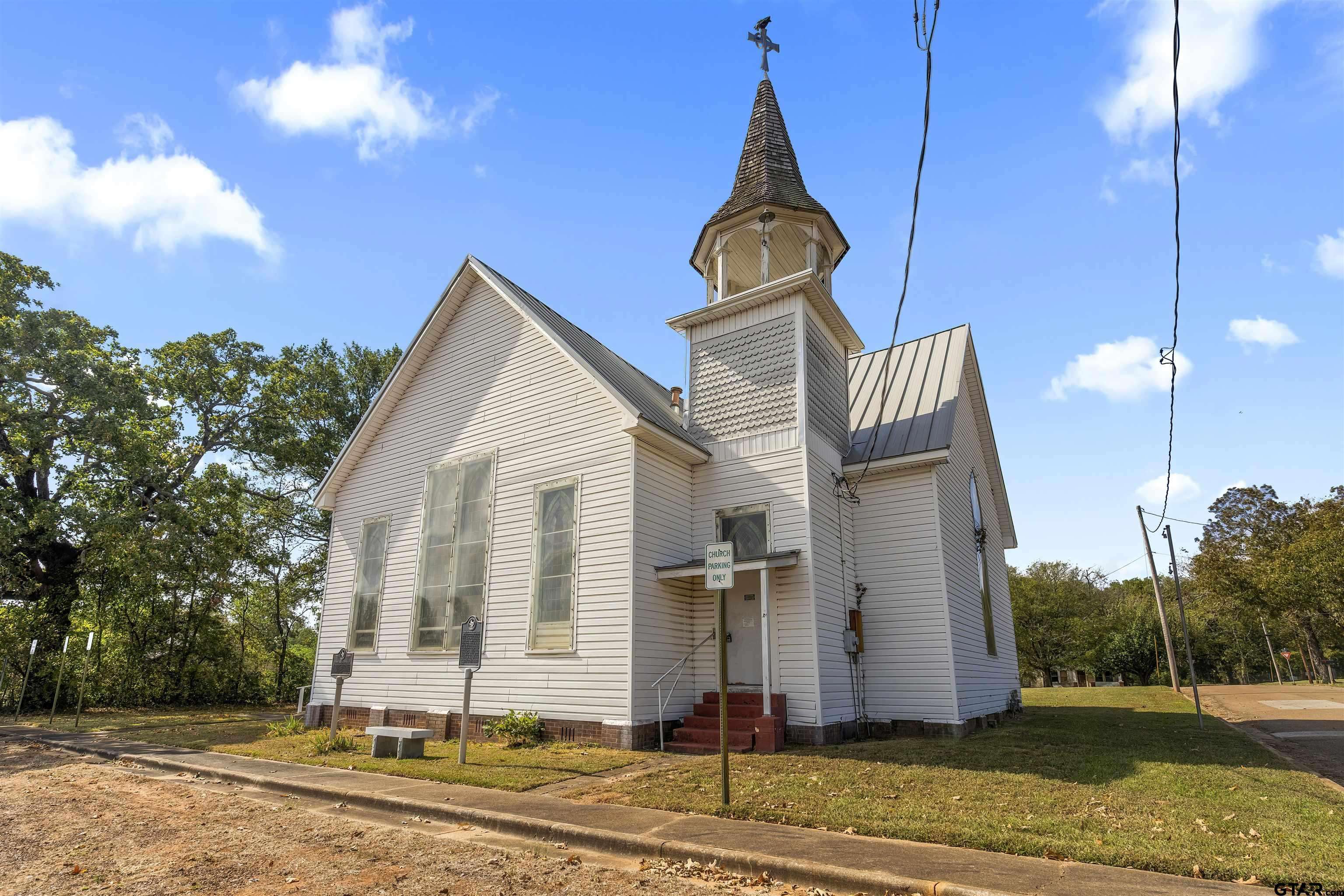 Daingerfield, TX 75638,509 Taylor St