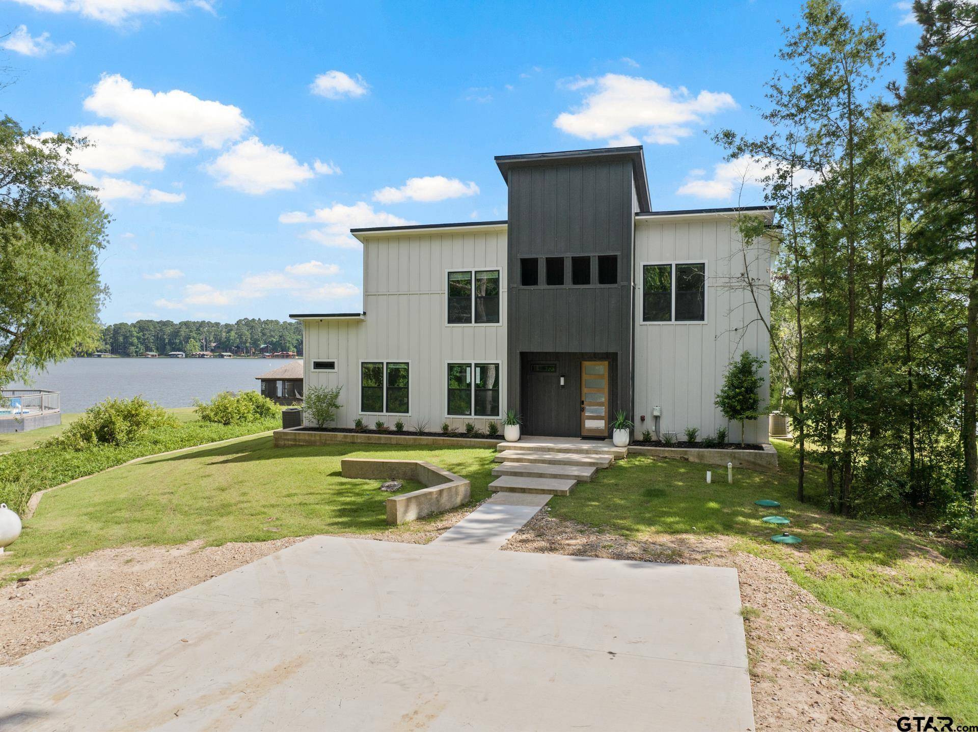 Mt Vernon, TX 75457,331 W Eagle Point