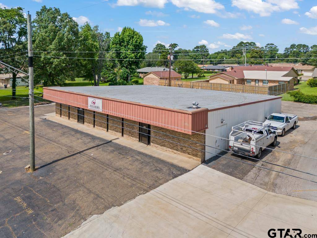 Longview, TX 75602,2409 S Eastman Road