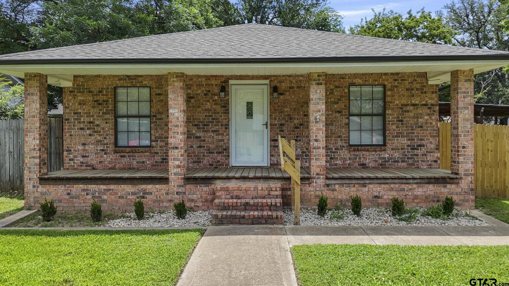 Whitehouse, TX 75791,107 N Rainbow Dr