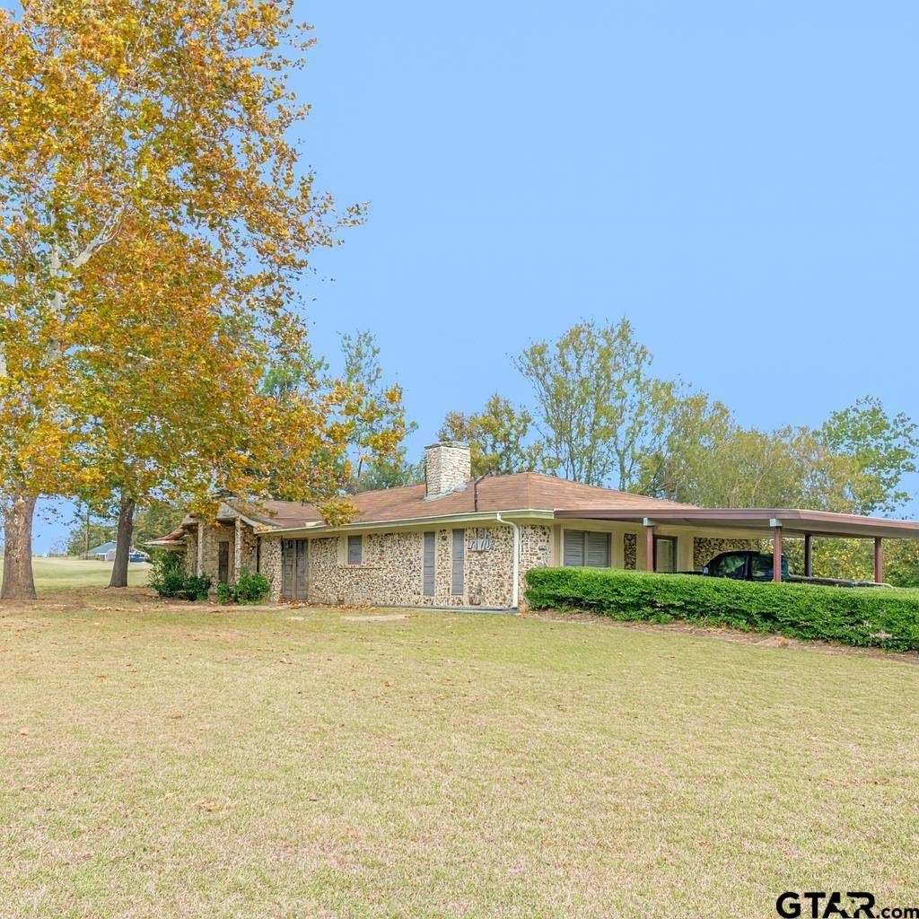Mineola, TX 75773,953 County Road 2774
