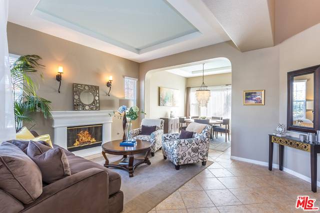 Stevenson Ranch, CA 91381,25016 RIVER WALK LN