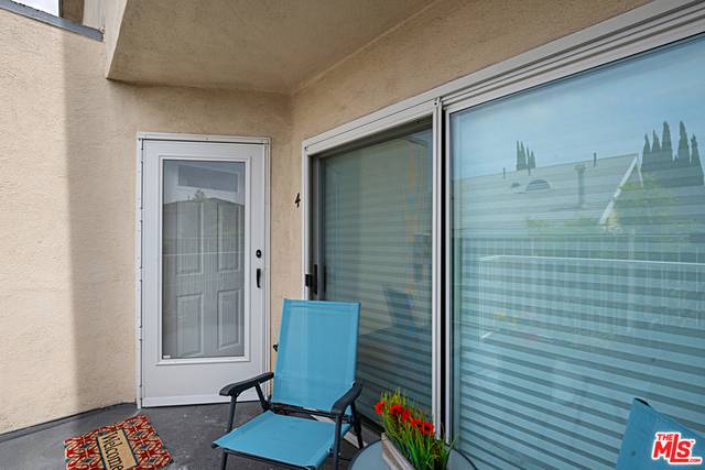 Inglewood, CA 90301,138 W KELSO ST #4