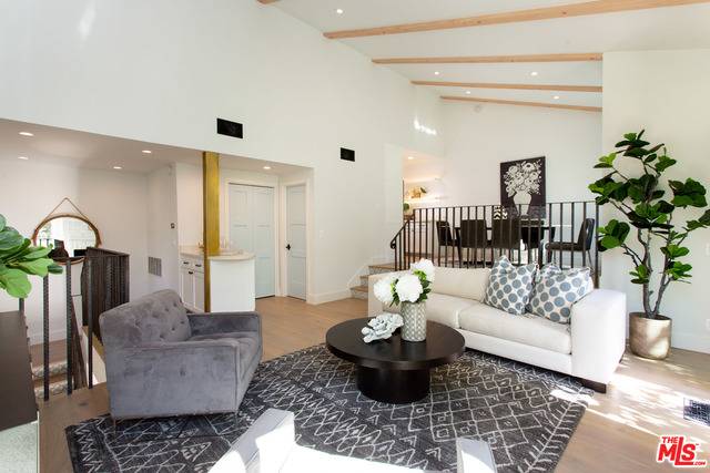 Pacific Palisades, CA 90272,1670 PALISADES DR