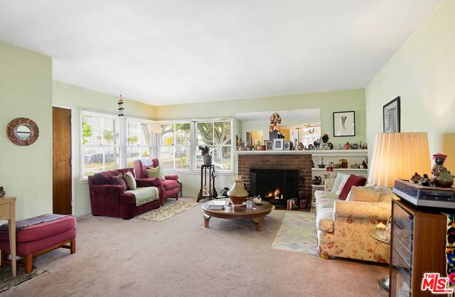 Santa Monica, CA 90405,1523 BAY ST