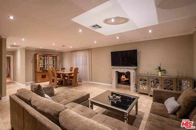 Sherman Oaks, CA 91411,5833 TOBIAS AVE