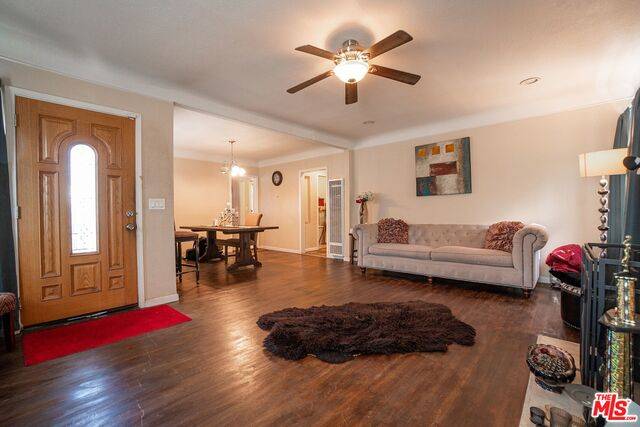 Compton, CA 90221,1310 N WILLOW AVE