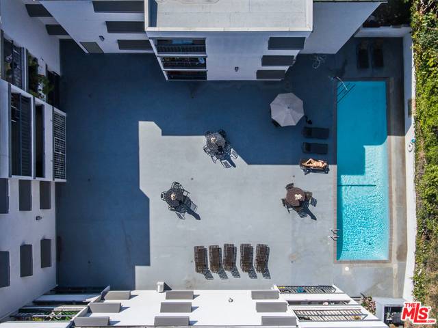 West Hollywood, CA 90069,8535 W WEST KNOLL DR #117