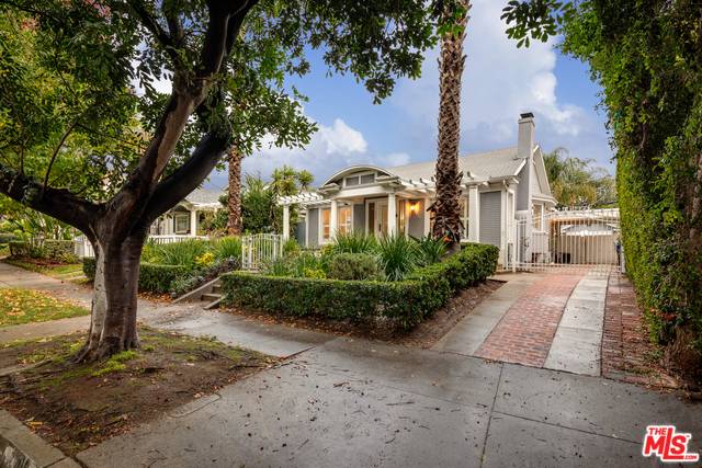 West Hollywood, CA 90046,1308 N OGDEN DR