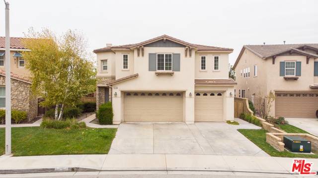 Canyon Country, CA 91387,17715 SWEETGUM LN