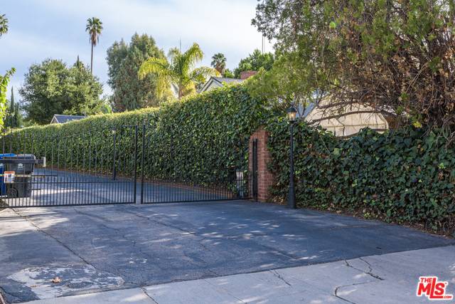 Encino, CA 91436,4938 RUBIO AVE