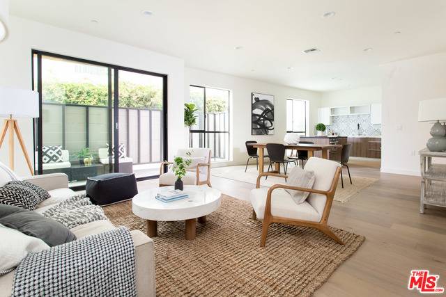 Mar Vista, CA 90066,3981 Moore Street #101