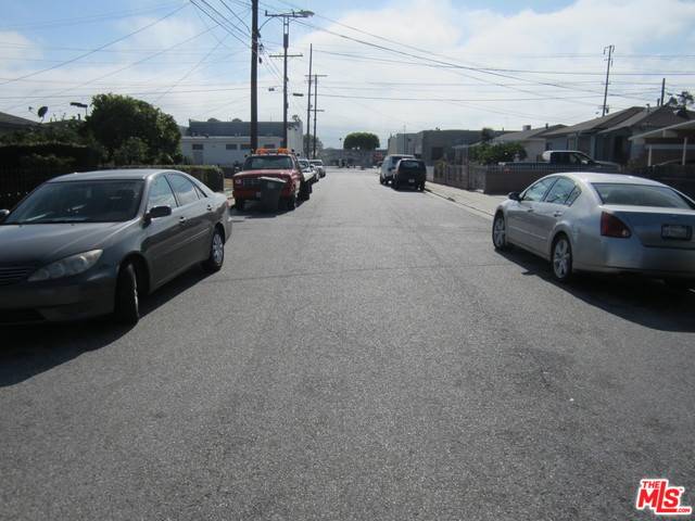 Gardena, CA 90247,1729 W 150TH ST