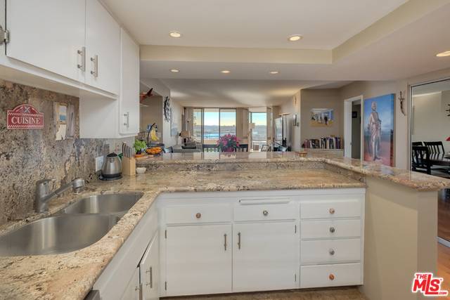 Marina Del Rey, CA 90292,4314 Marina City DR #824