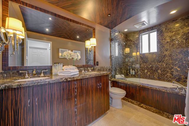 Marina Del Rey, CA 90292,4 QUARTERDECK ST #101