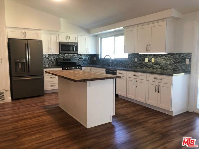 Granada Hills, CA 91344,12146 BRADFORD PL