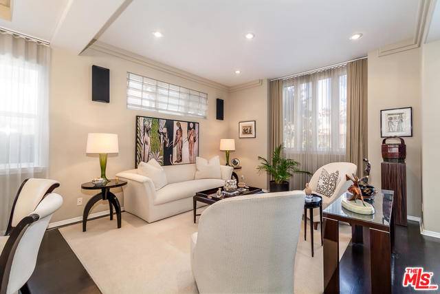 Marina Del Rey, CA 90292,744 OXFORD AVE