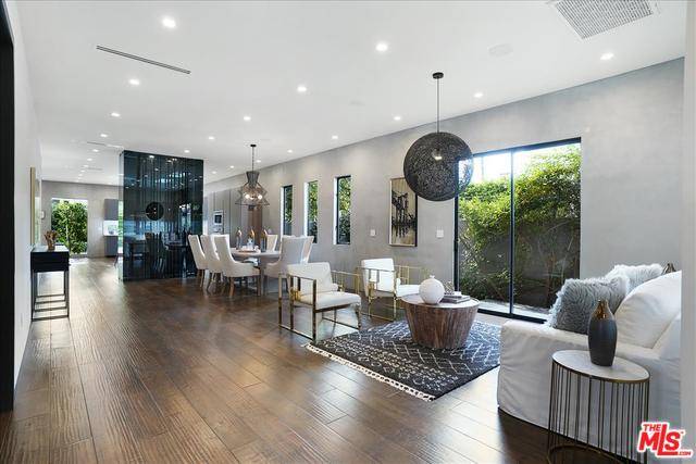 Sherman Oaks, CA 91403,15024 HESBY ST