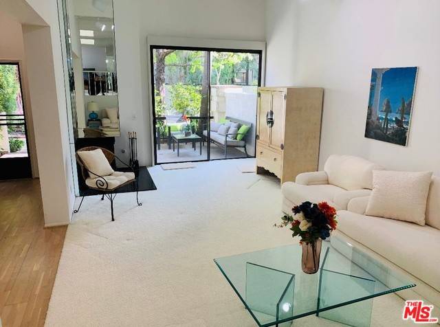 Pacific Palisades, CA 90272,17246 PALISADES CIR