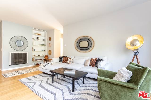Santa Monica, CA 90403,832 EUCLID ST #204