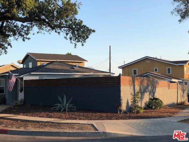 Los Angeles, CA 90047,11109 CIMARRON ST