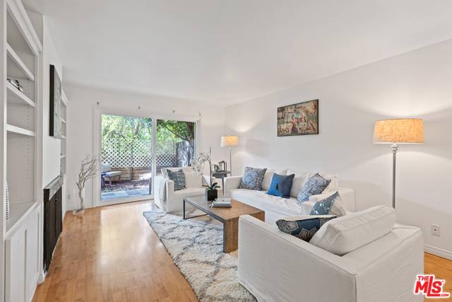 Malibu, CA 90265,6479 KANAN DUME RD #24