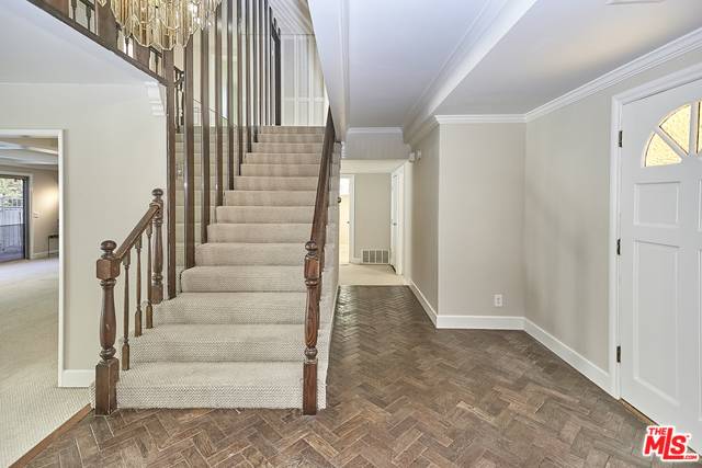 Porter Ranch, CA 91326,11117 WYSTONE AVE