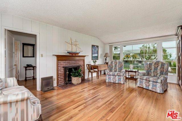 Pacific Palisades, CA 90272,16821 EDGAR ST